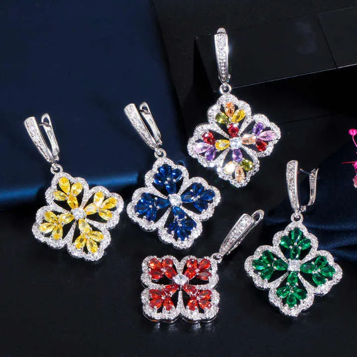 أقراط طويلة متدلية من الزركونLong Zircon Dangle Earrings
