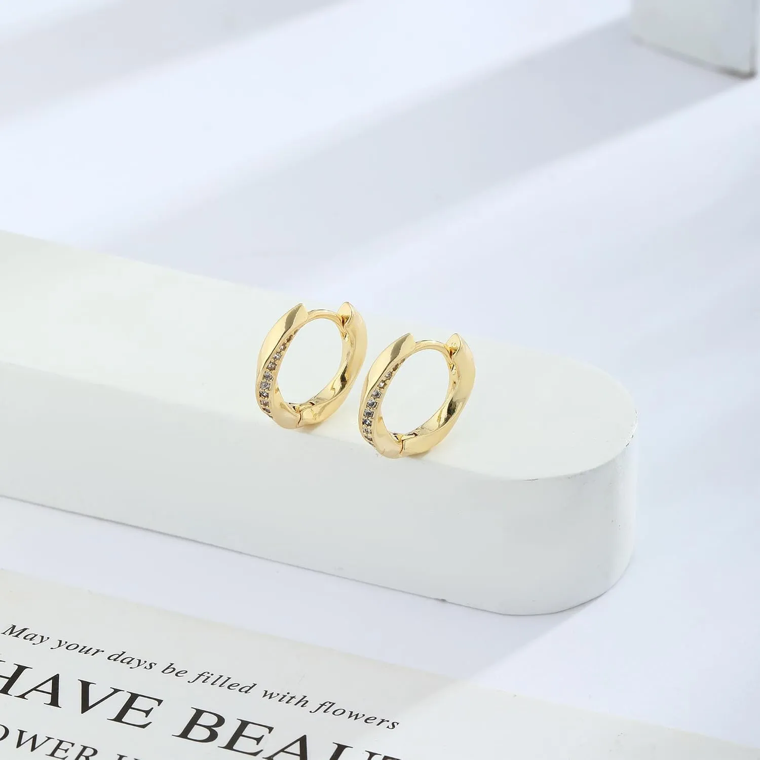 Gold Earrings for Women Hypoallergenic Zirconia Huggie Earrings Gold Plated Twisted Huggie Hoop Earring Diamond Hoop Earrings for Women Lightweight Chunky Hoop Earrings Jewelry for Gifts